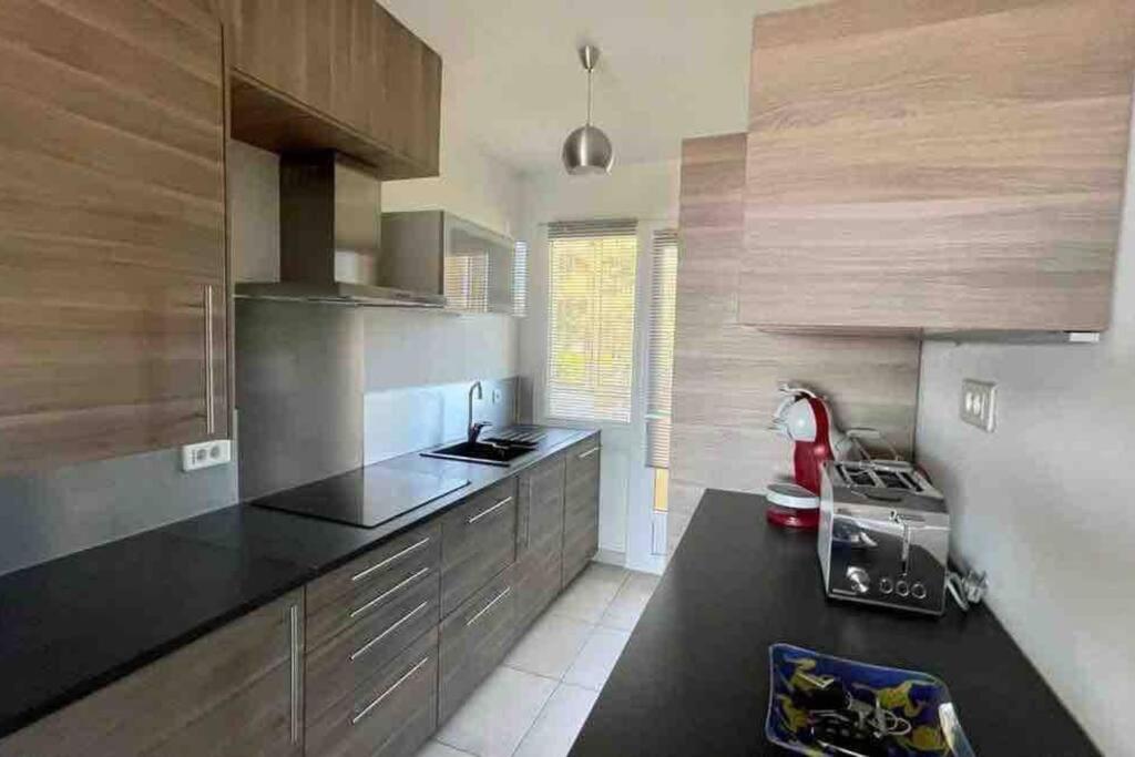 Appartement 2 Chambres Terrasse Vue Mer Каррі-ле-Руе Екстер'єр фото